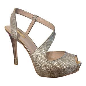 GUESS 'Hilariely' Platform Sandal    Look Stunning, Sparkle and Shine